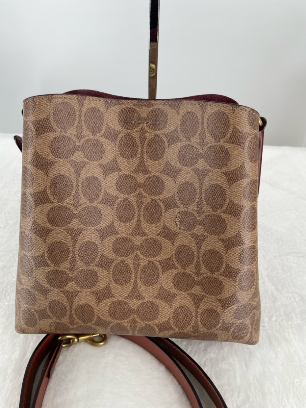 Coach Signature Leather Willow Small C3890 Bucket Bag - Picture 8 of 14